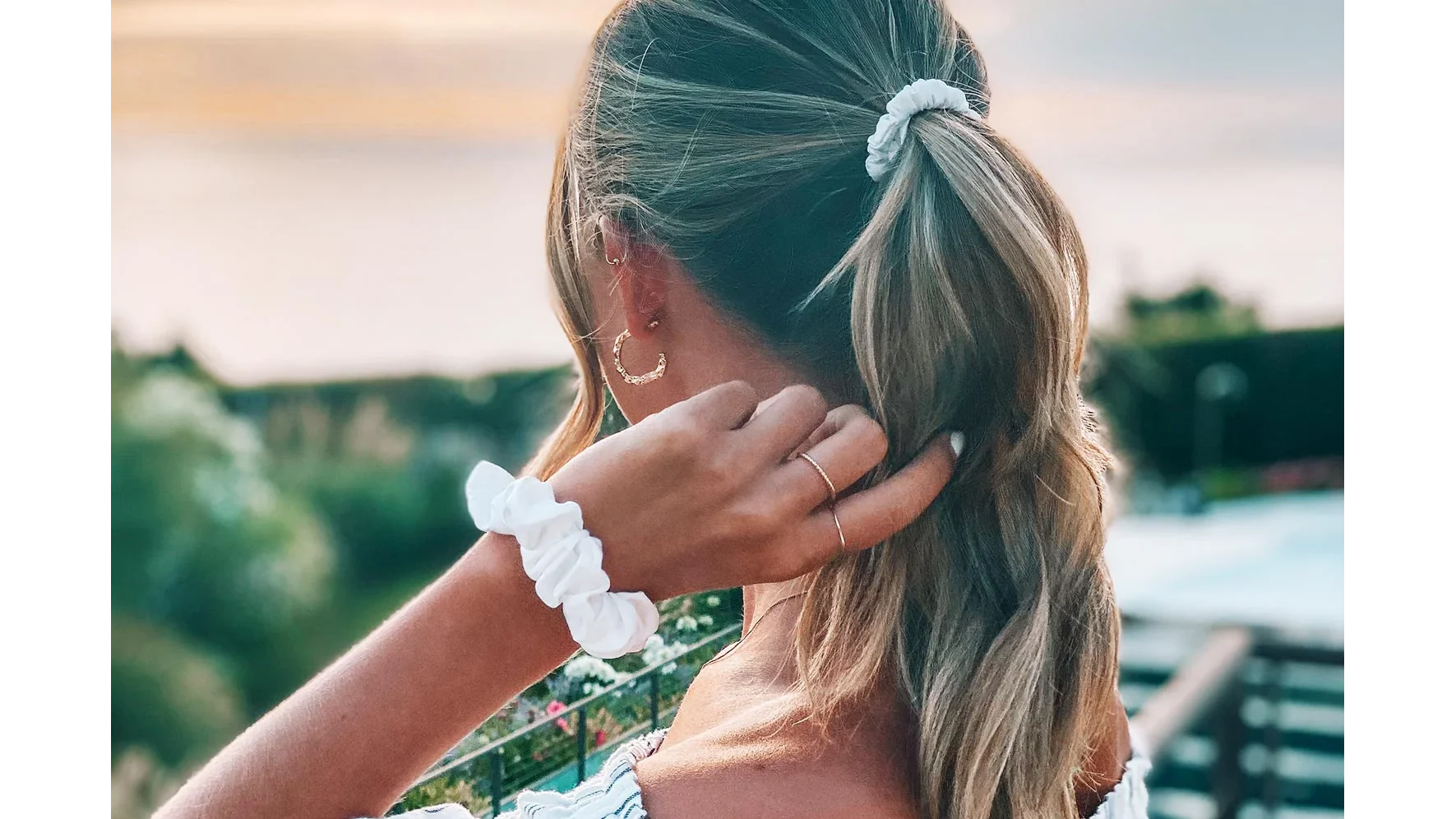Pure Mulberry Silk Scrunchies & Hair Ties: Experts Explain Healthy Hair Benefits