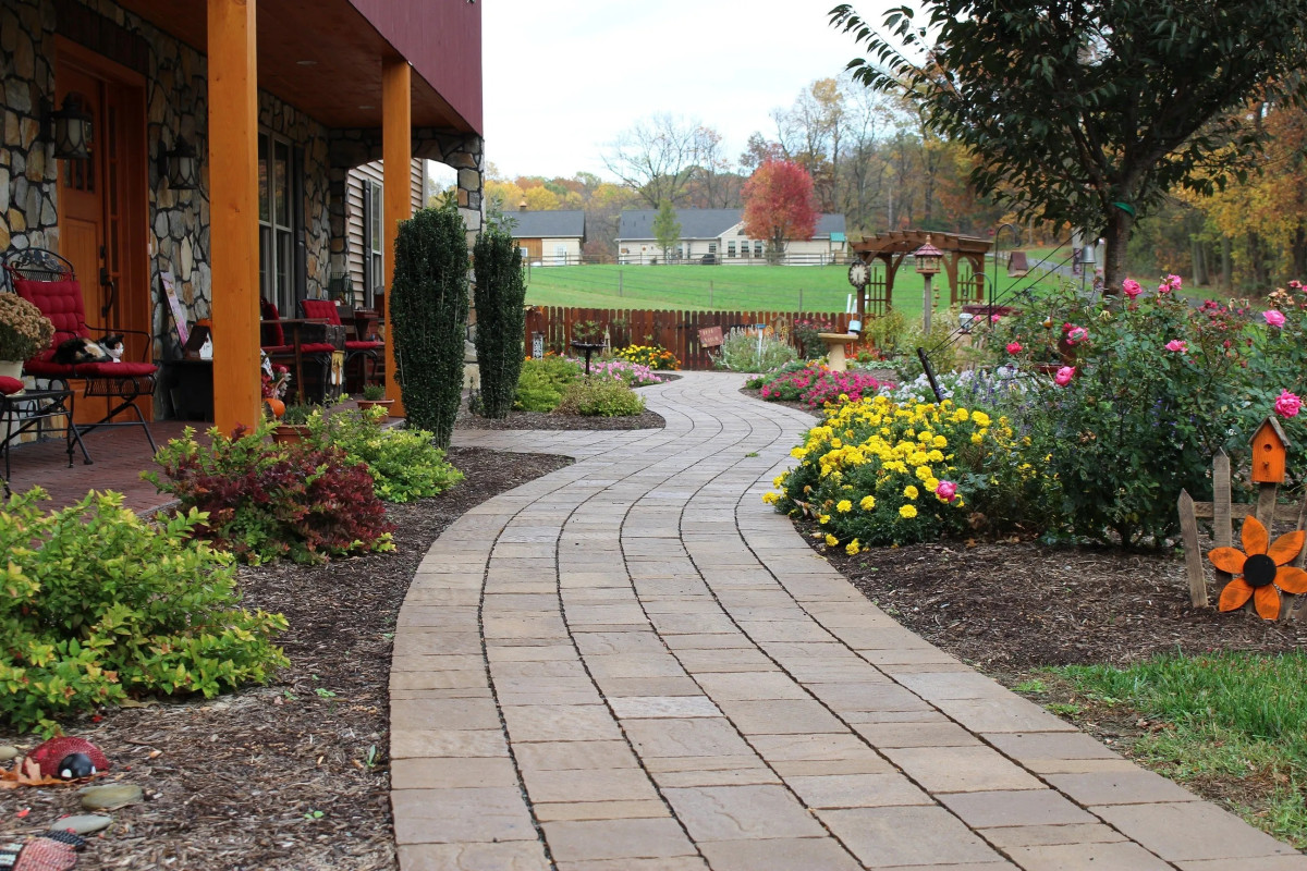 Outdoor Living Spaces Continue to Rise in Demand as Homeowners Invest in Functio