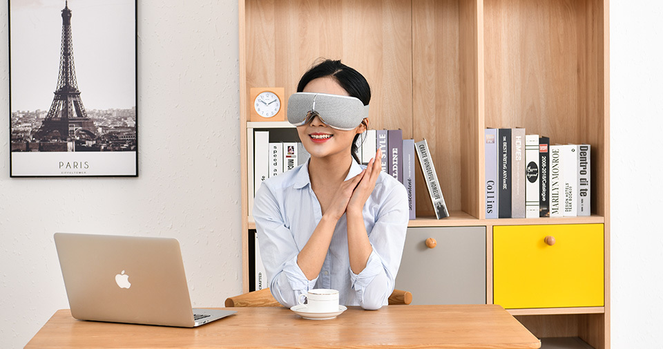 Touch Control vs. Button Operation: Evaluating User Experience in KAISUM’s Next-Gen Eye Care