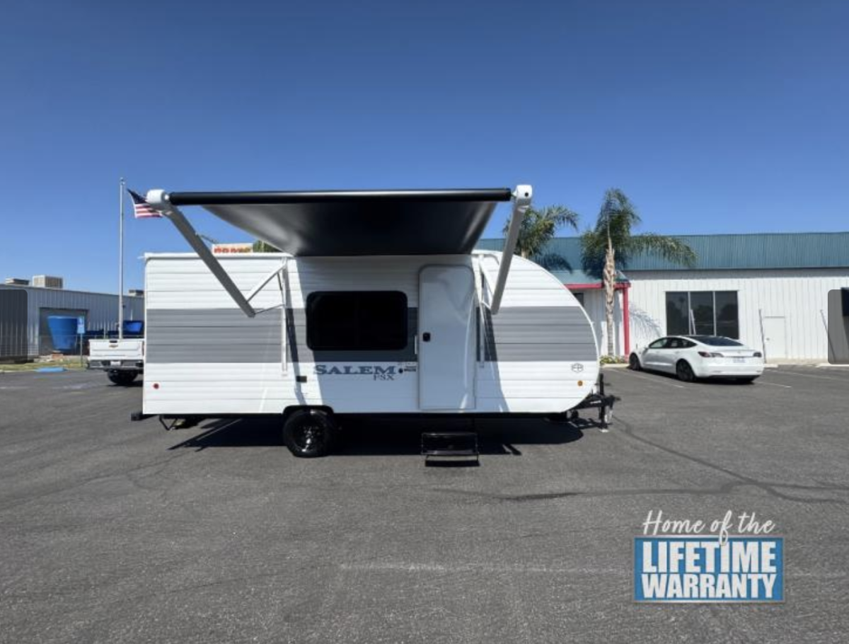 Luxury Motorhome Sales and Premium RVs in Bakersfield, California