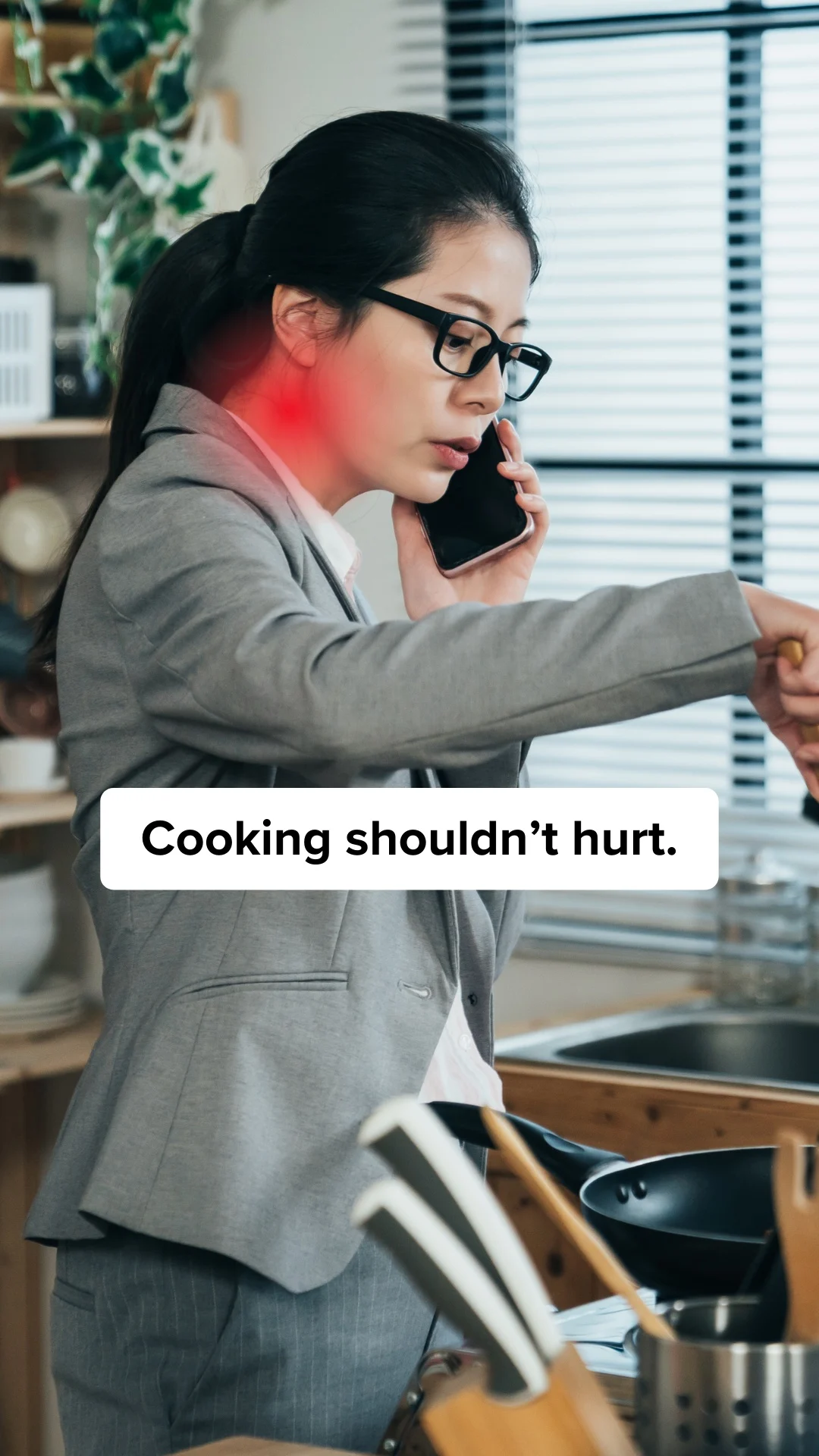 Neck Posture Correction for Working Moms: Cervical Traction Device Announced