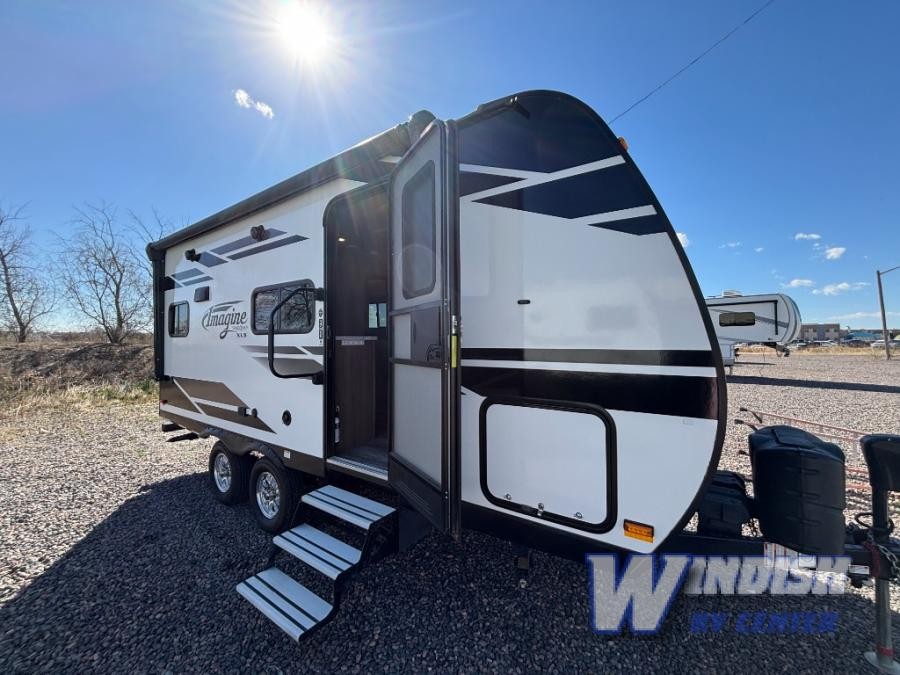 Pre-Owned RVs in Colorado Now Available with Service Options